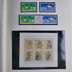 Collection timbres d'Allemagne de l'Est 1950-1978 neufs** en 2 albums.