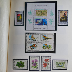 Collection timbres de Chypre Turc 1976-2006 neufs** en 2 albums.