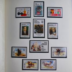 Collection timbres de Chypre Turc 1976-2006 neufs** en 2 albums.