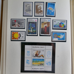 Collection timbres de Chypre Turc 1976-2006 neufs** en 2 albums.