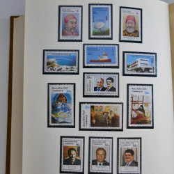 Collection timbres de Chypre Turc 1976-2006 neufs** en 2 albums.