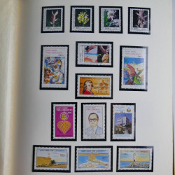 Collection timbres de Chypre Turc 1976-2006 neufs** en 2 albums.