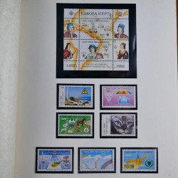 Collection timbres de Chypre Turc 1976-2006 neufs** en 2 albums.