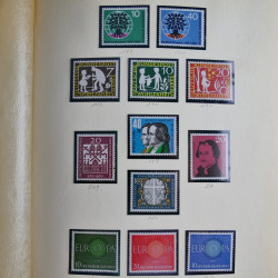 Collection timbres d'Allemagne Fédérale 1958-2002 neufs** en 3 albums.
