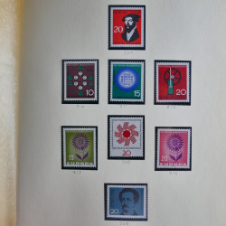 Collection timbres d'Allemagne Fédérale 1958-2002 neufs** en 3 albums.