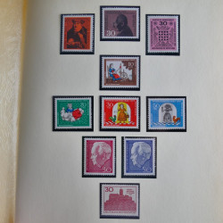 Collection timbres d'Allemagne Fédérale 1958-2002 neufs** en 3 albums.