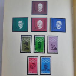 Collection timbres d'Allemagne Fédérale 1958-2002 neufs** en 3 albums.