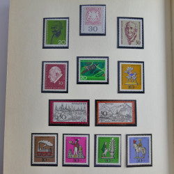 Collection timbres d'Allemagne Fédérale 1958-2002 neufs** en 3 albums.