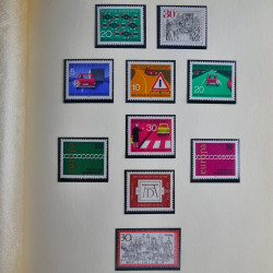 Collection timbres d'Allemagne Fédérale 1958-2002 neufs** en 3 albums.
