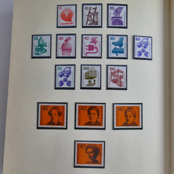 Collection timbres d'Allemagne Fédérale 1958-2002 neufs** en 3 albums.