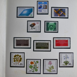 Collection timbres d'Allemagne Fédérale 1958-2002 neufs** en 3 albums.
