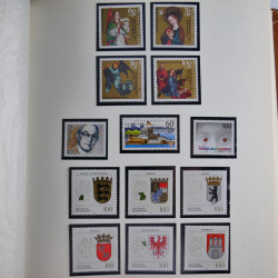 Collection timbres d'Allemagne Fédérale 1958-2002 neufs** en 3 albums.