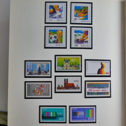 Collection timbres d'Allemagne Fédérale 1958-2002 neufs** en 3 albums.