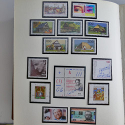Collection timbres d'Allemagne Fédérale 1958-2002 neufs** en 3 albums.