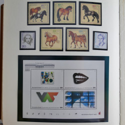 Collection timbres d'Allemagne Fédérale 1958-2002 neufs** en 3 albums.