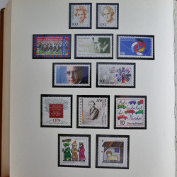 Collection timbres d'Allemagne Fédérale 1958-2002 neufs** en 3 albums.