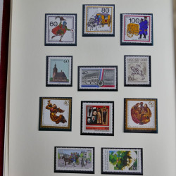 Collection timbres d'Allemagne et Berlin 1969-2004 neuf** en 2 albums.