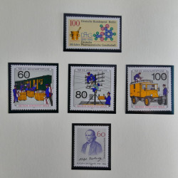 Collection timbres d'Allemagne et Berlin 1969-2004 neuf** en 2 albums.