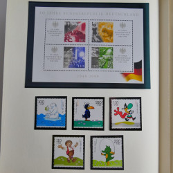 Collection timbres d'Allemagne et Berlin 1969-2004 neuf** en 2 albums.