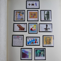 Collection timbres d'Allemagne et Berlin 1969-2004 neuf** en 2 albums.