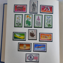 Collection timbres d'Allemagne et Berlin 1969-2004 neuf** en 2 albums.