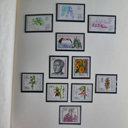 Collection timbres d'Allemagne et Berlin 1969-2004 neuf** en 2 albums.