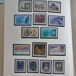 Collection timbres d'Allemagne et Berlin 1969-2004 neuf** en 2 albums.