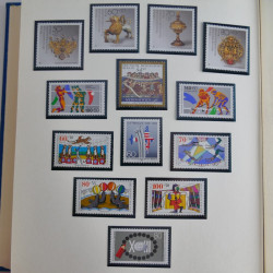 Collection timbres d'Allemagne et Berlin 1969-2004 neuf** en 2 albums.