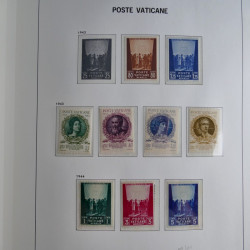 Collection timbres du Vatican 1852-2011 neufs** en 3 albums DAVO.
