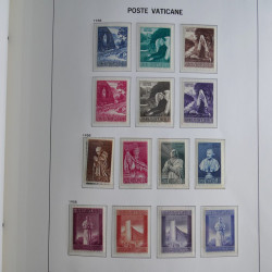 Collection timbres du Vatican 1852-2011 neufs** en 3 albums DAVO.