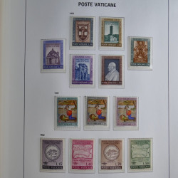 Collection timbres du Vatican 1852-2011 neufs** en 3 albums DAVO.