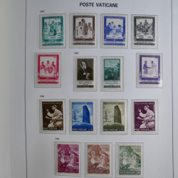 Collection timbres du Vatican 1852-2011 neufs** en 3 albums DAVO.