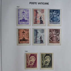 Collection timbres du Vatican 1852-2011 neufs** en 3 albums DAVO.