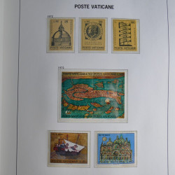 Collection timbres du Vatican 1852-2011 neufs** en 3 albums DAVO.