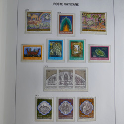 Collection timbres du Vatican 1852-2011 neufs** en 3 albums DAVO.