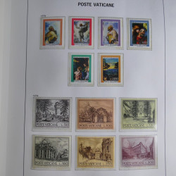 Collection timbres du Vatican 1852-2011 neufs** en 3 albums DAVO.