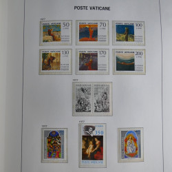 Collection timbres du Vatican 1852-2011 neufs** en 3 albums DAVO.