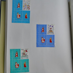 Collection timbres du Vatican 1852-2011 neufs** en 3 albums DAVO.