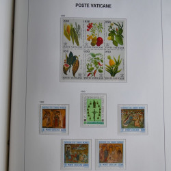Collection timbres du Vatican 1852-2011 neufs** en 3 albums DAVO.