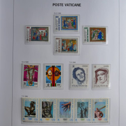 Collection timbres du Vatican 1852-2011 neufs** en 3 albums DAVO.