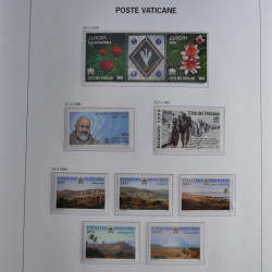 Collection timbres du Vatican 1852-2011 neufs** en 3 albums DAVO.
