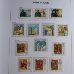 Collection timbres du Vatican 1852-2011 neufs** en 3 albums DAVO.