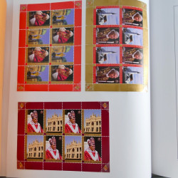 Collection timbres du Vatican 1852-2011 neufs** en 3 albums DAVO.