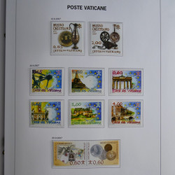 Collection timbres du Vatican 1852-2011 neufs** en 3 albums DAVO.