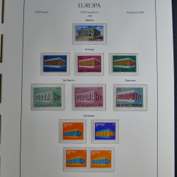 Collection timbres d'Europa CEPT 1956-1979 neufs** complet en un album.