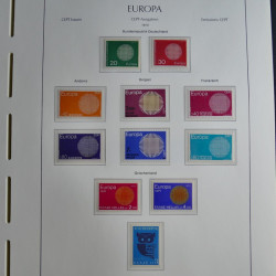 Collection timbres d'Europa CEPT 1956-1979 neufs** complet en un album.