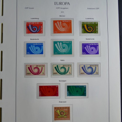 Collection timbres d'Europa CEPT 1956-1979 neufs** complet en un album.