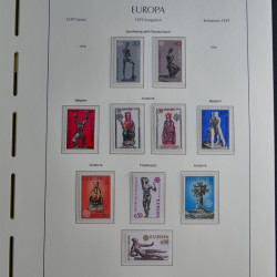 Collection timbres d'Europa CEPT 1956-1979 neufs** complet en un album.
