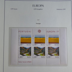 Collection timbres d'Europa CEPT 1956-1979 neufs** complet en un album.