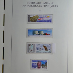 Collection timbres de T.A.A.F. 2000-2009 neufs** complet en un album.